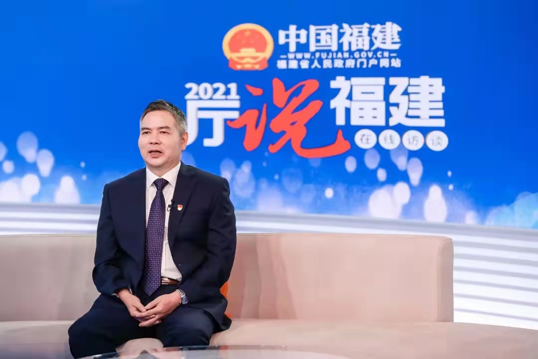 杨.jpg